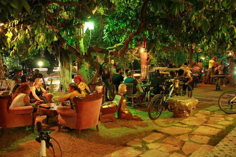 Role Street Hostel Antalya Eksteriør billede